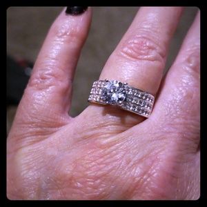 24 hours only Sale silver and white Sapphire ring